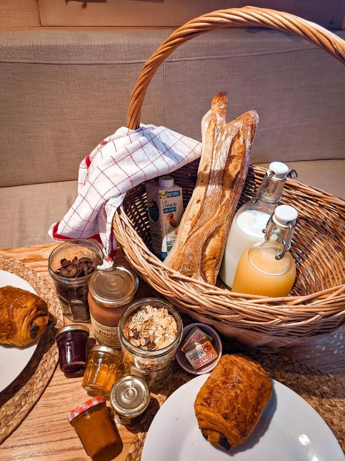 Les De La Viarhona / Cabane-spa * Virignin