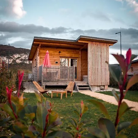 Les Lodges de la ViaRhôna / cabane-spa Virignin Exterior foto