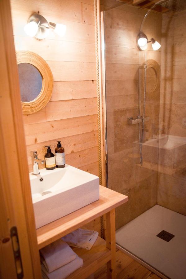 Les De La Viarhôna / Cabane-spa * Virignin